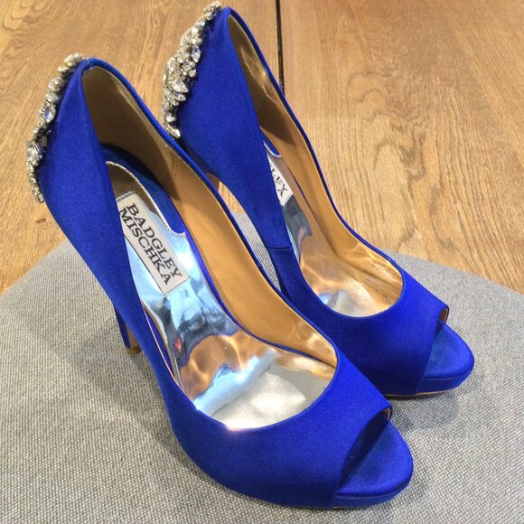 Badgley Mischka Women's Kiara Peep Toe Satin Platform High-Heel Pumps - Picture 5 of 11